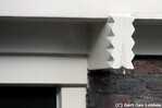 Detail luifel kosterswoning.
              <br/>
              Gert-Jan Lobbes, 2017